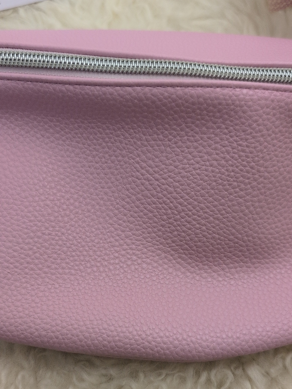Esmara Pink Belt Bag Adjustable Strap Crossbody Fanny Pack NWT - Picture 2 of 6